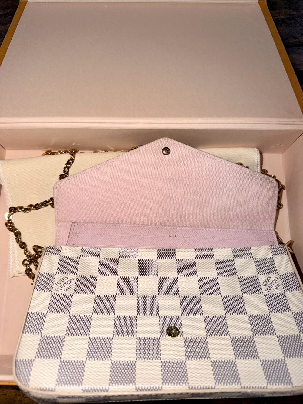 Louis Vuitton Damier Azur Chain Wallet Crossbody in White and Blue - Picture 3 of 7